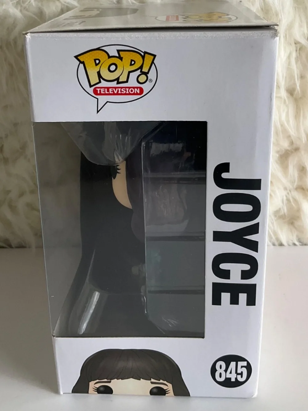 STRANGER THINGS FUNKO POP #845~JOYCE~NEW IN THE BOX!